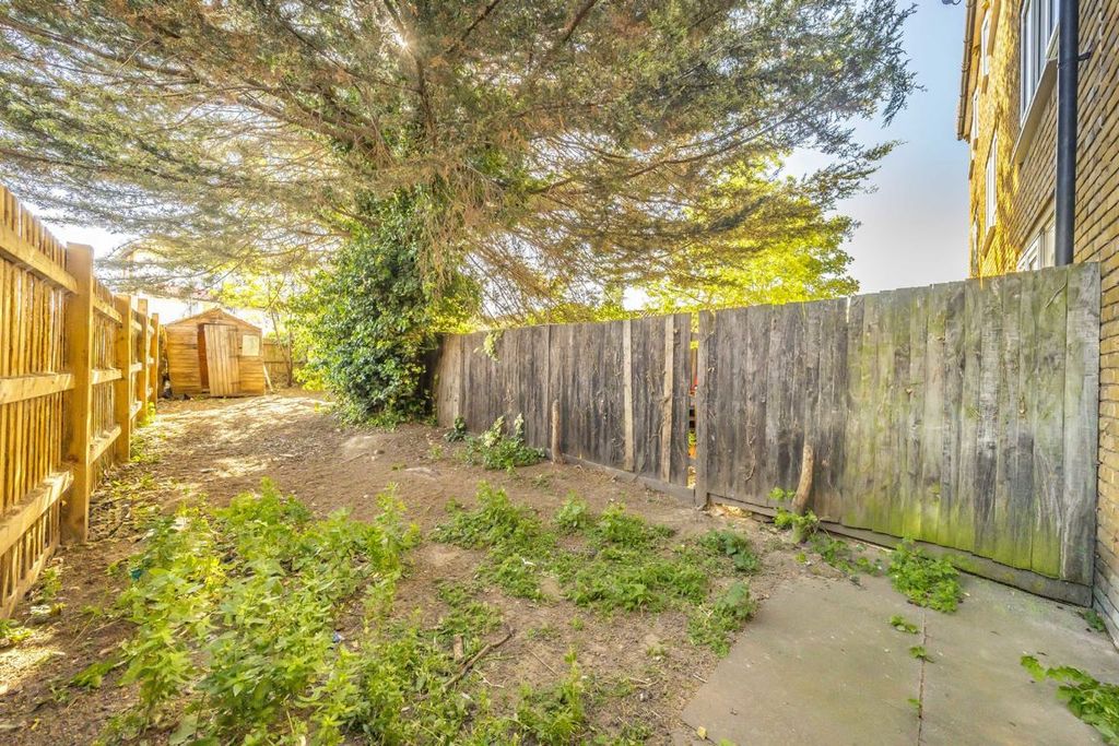Property photo 2 of 6