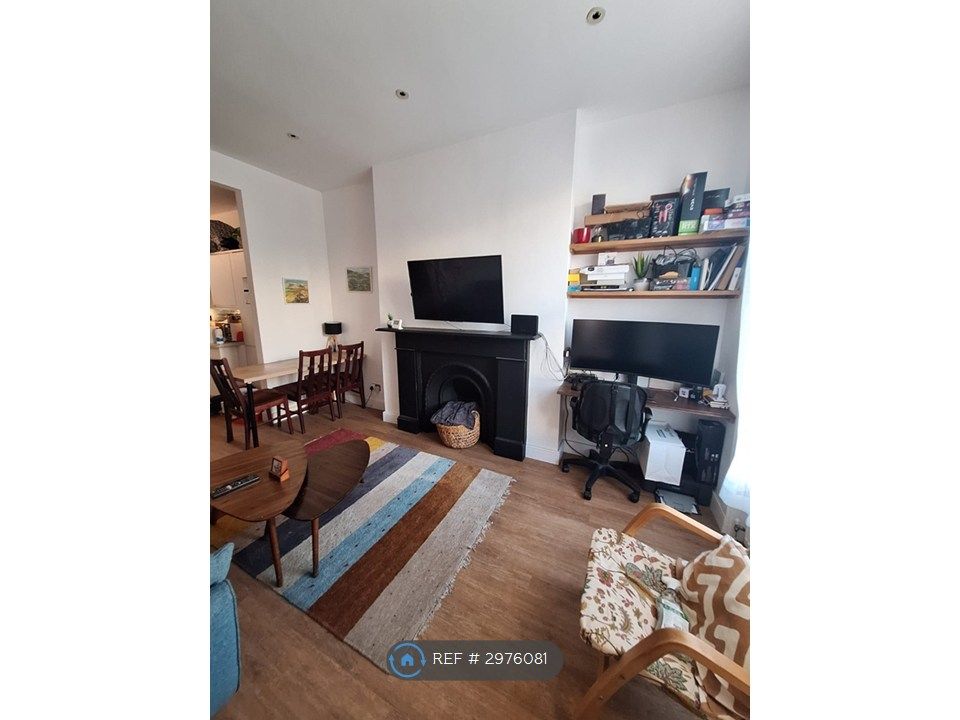 Property photo 2 of 11 Main Living Space