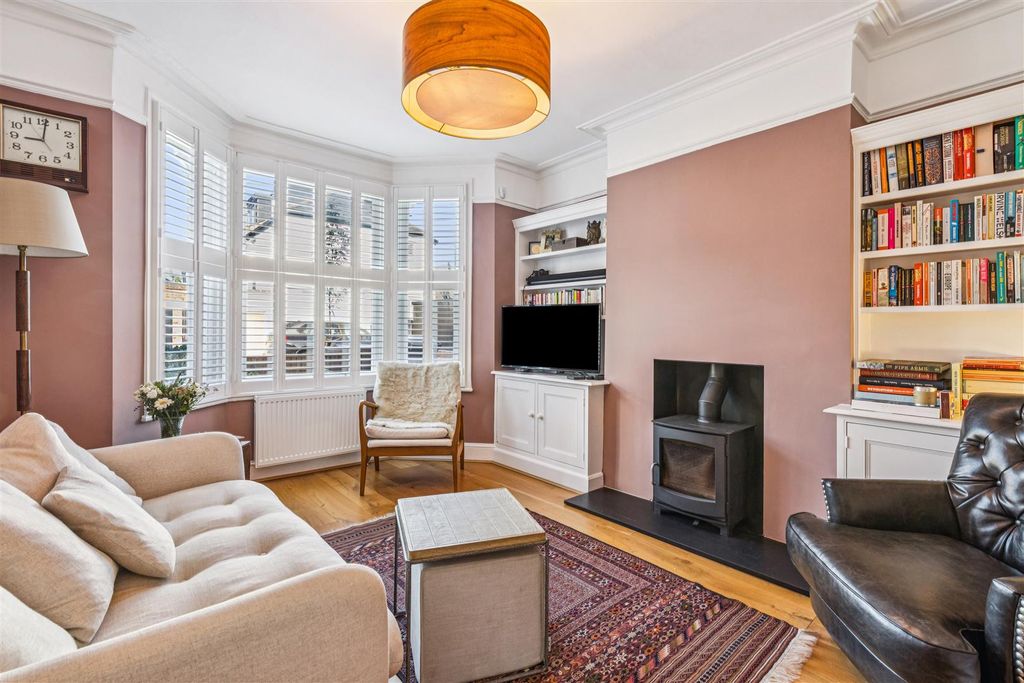 Property photo 2 of 17 Hearne Road, W4 - For Sale