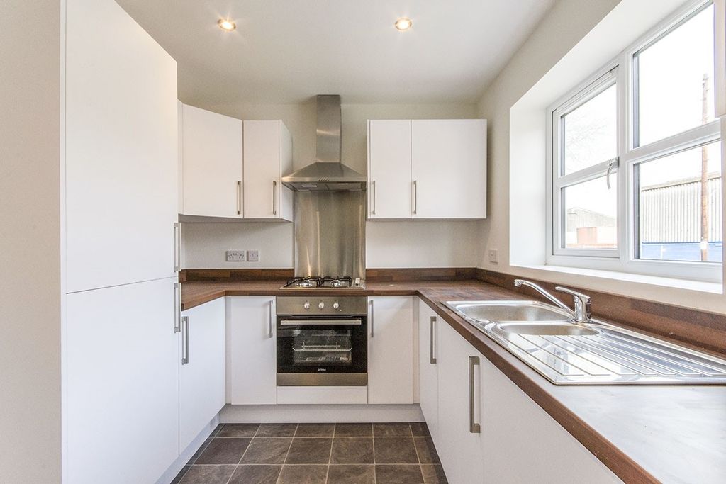 Property photo 3 of 9 Kitchen / Dining Roo