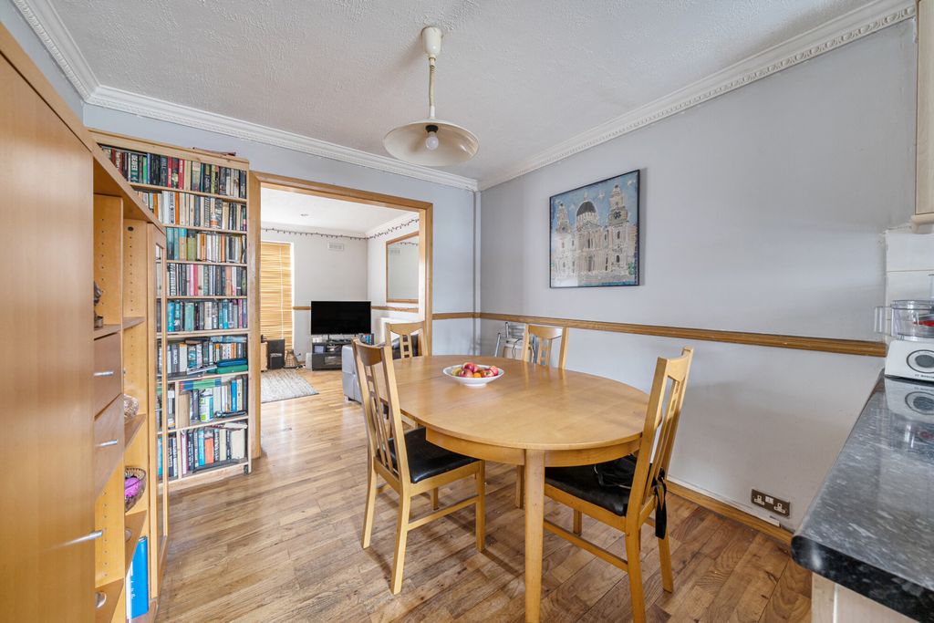 Property photo 2 of 17 Dining Area