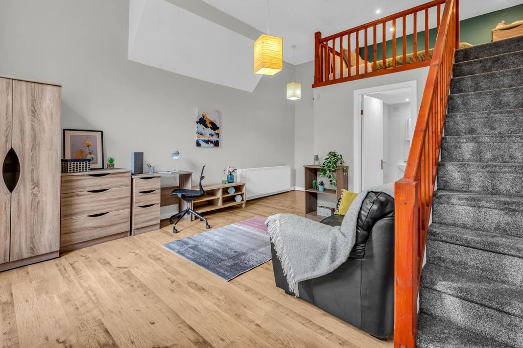 Property photo 1 of 8 Property Photo