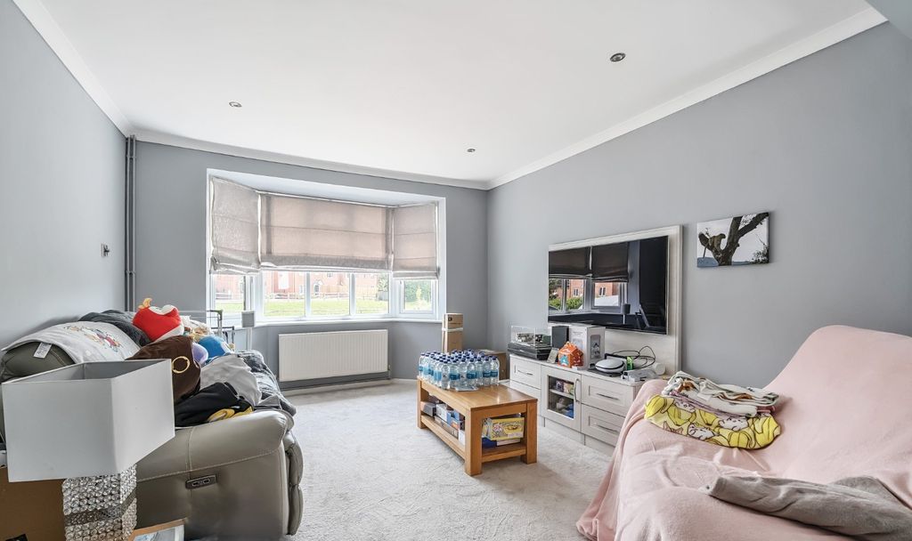 Property photo 2 of 11 Picture No. 28