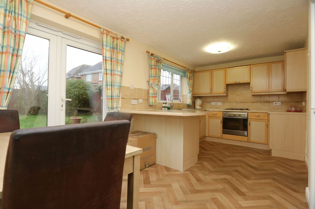 Property photo 3 of 29