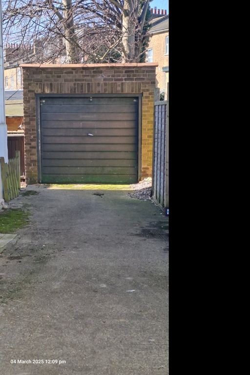 Property photo 2 of 4