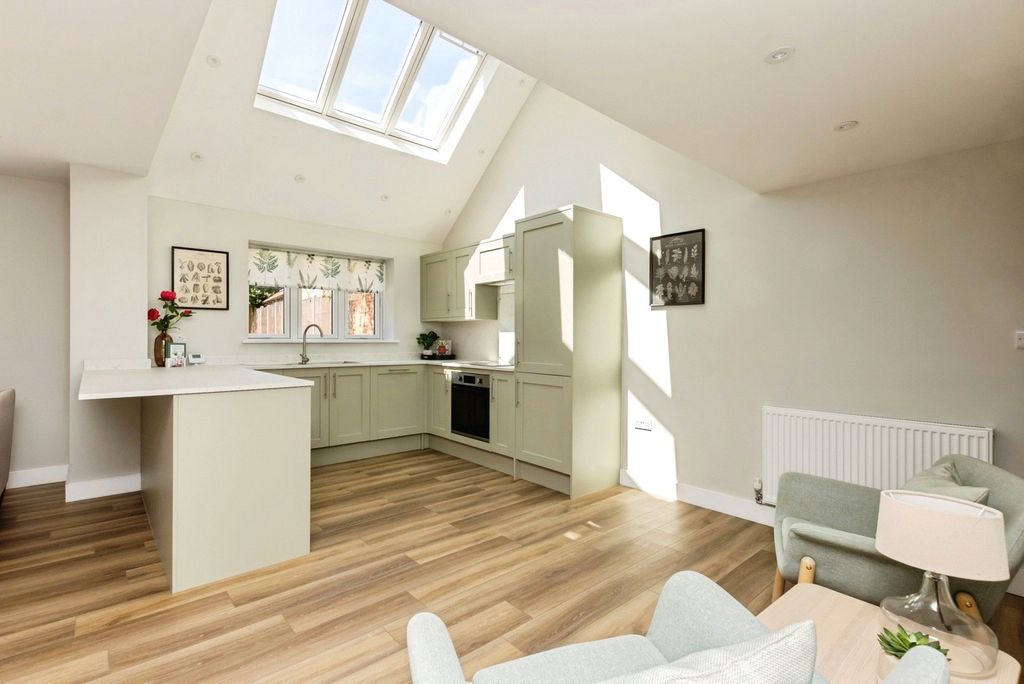 Property photo 2 of 17 Family Kitchen