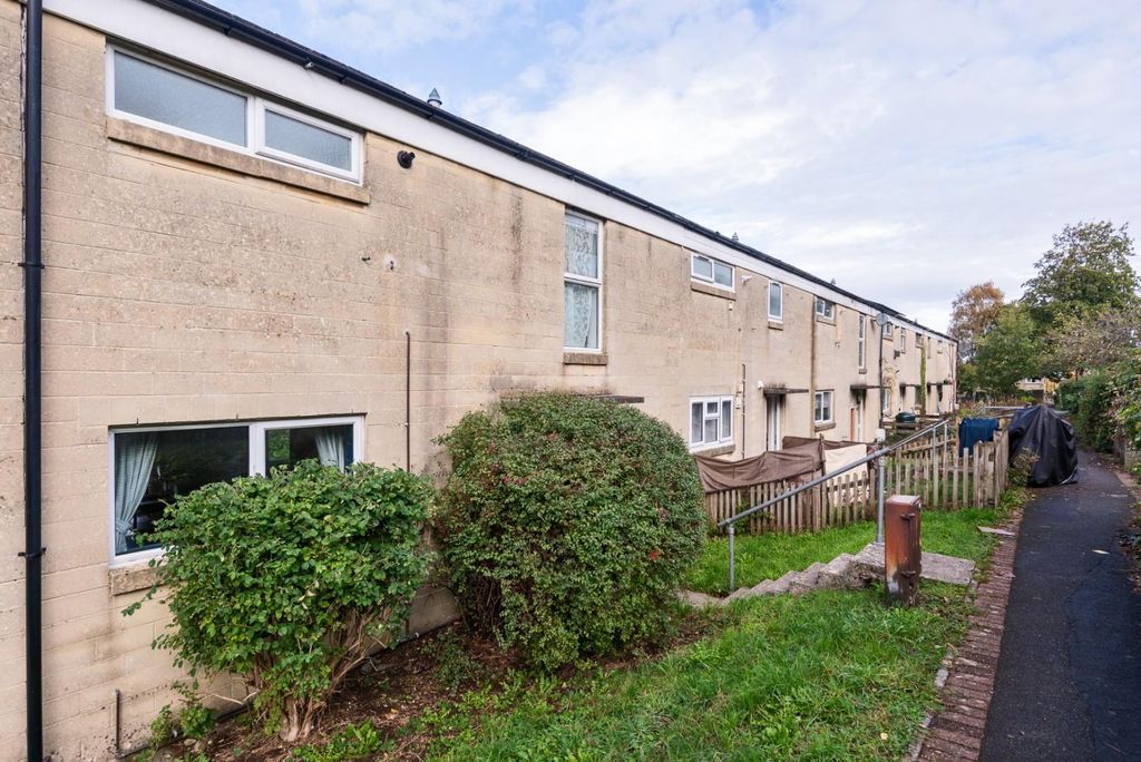 Property photo 1 of 15 18 Drake Avenue, Bath Ba2 5Nx-1.Jpg