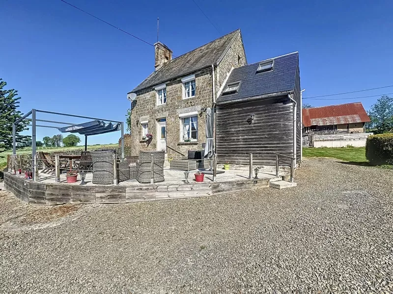 Property photo 1 of 18