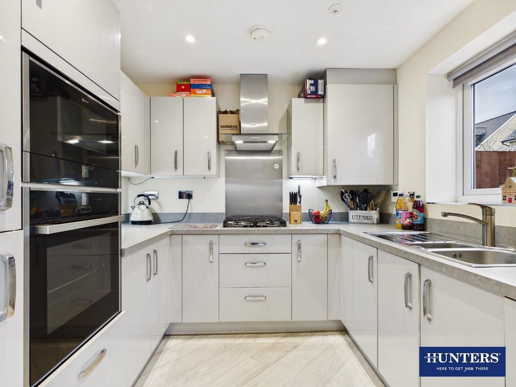 Property photo 3 of 27 Kitchen Diner