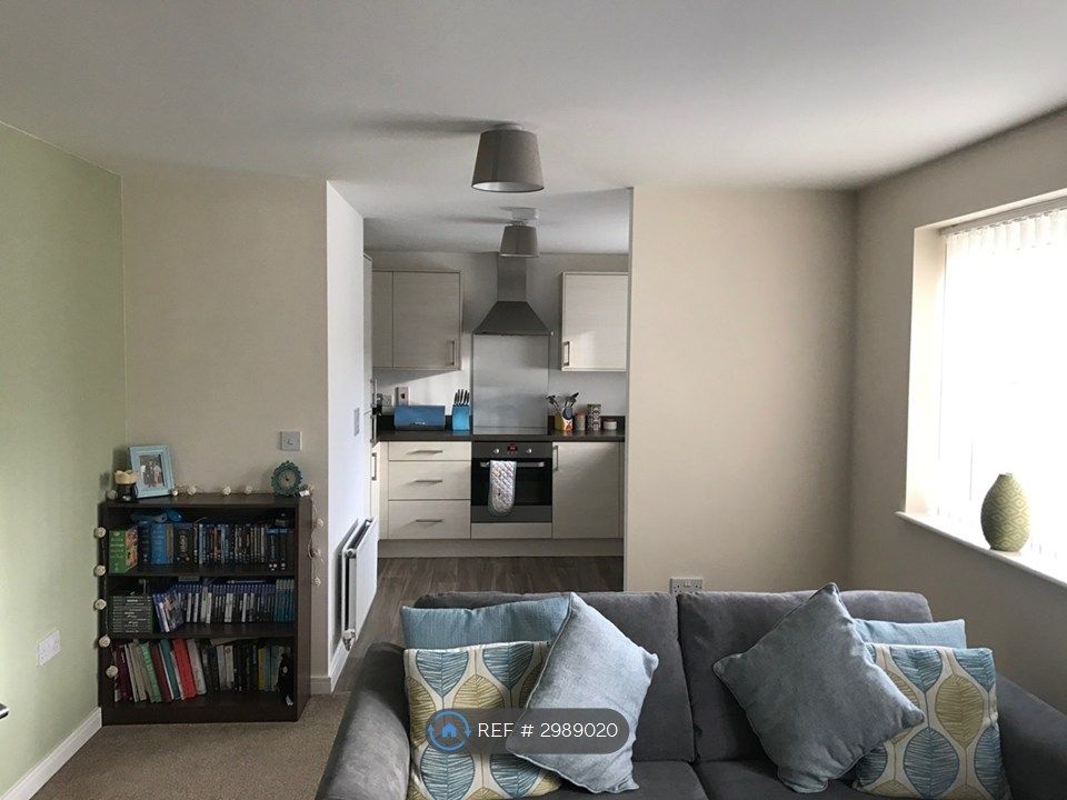 Property photo 2 of 10