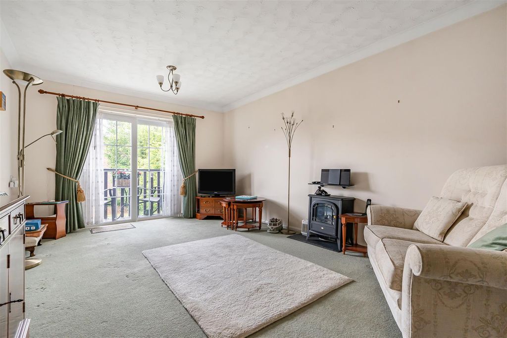 Property photo 2 of 17 10_82487.Jpg