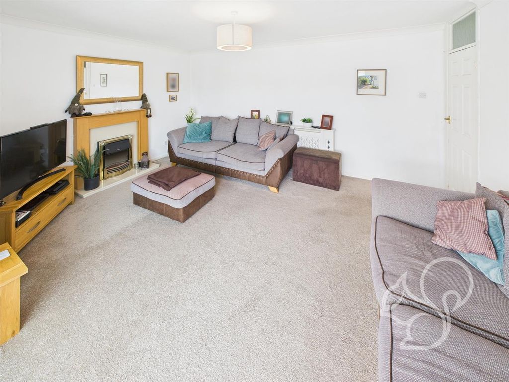 Property photo 2 of 26 Living Room