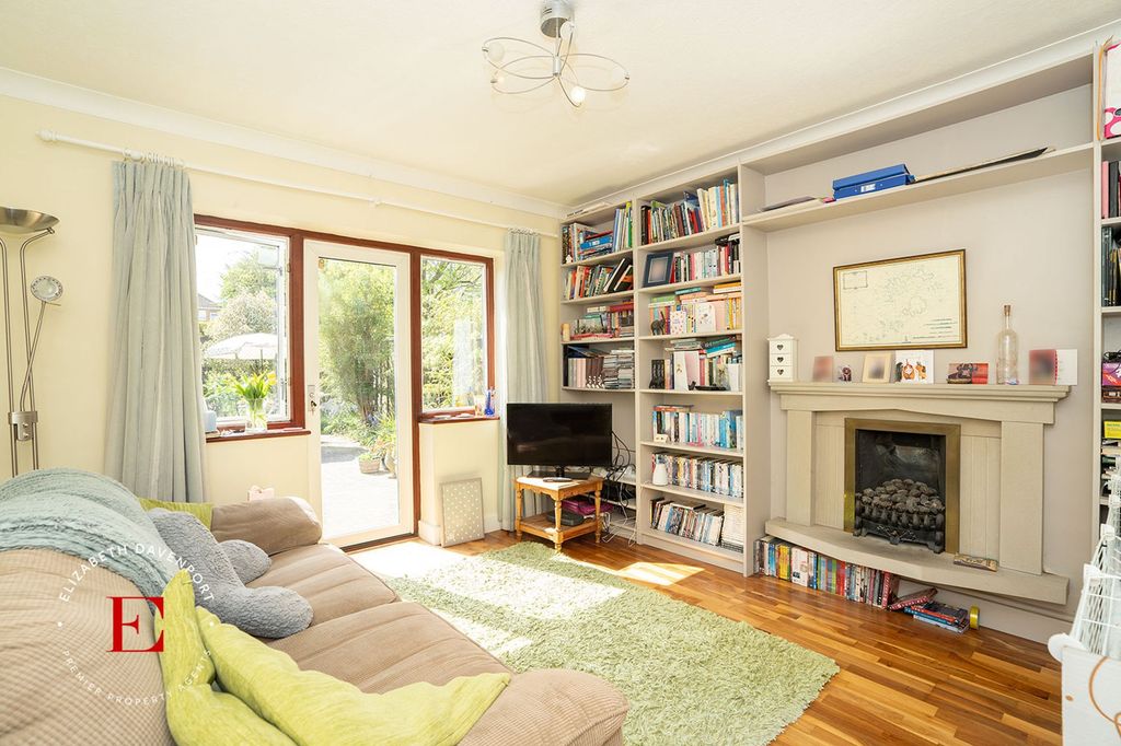 Property photo 2 of 18