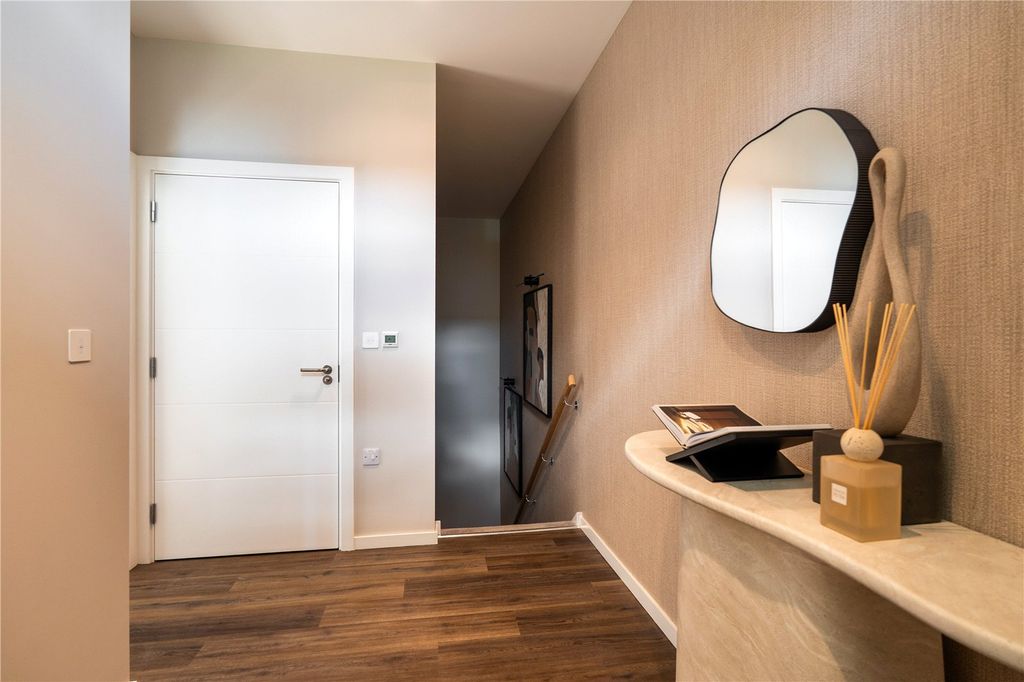 Property photo 2 of 27 Hallway