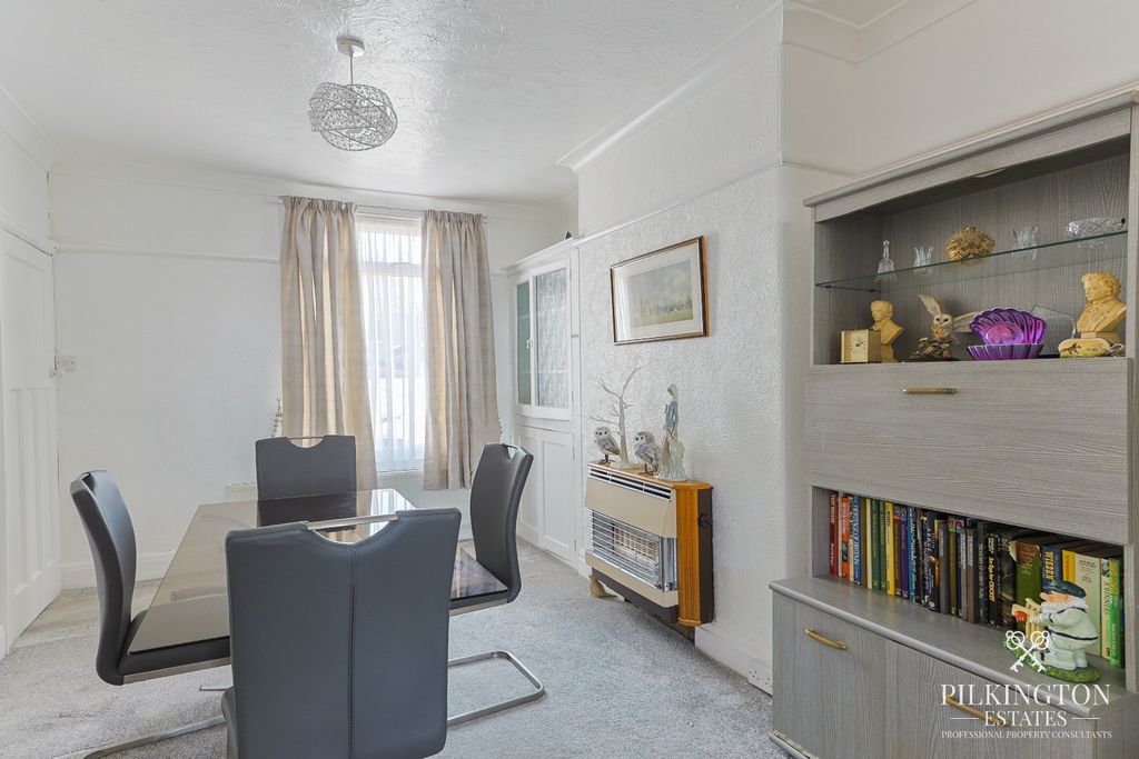 Property photo 3 of 13 5303313