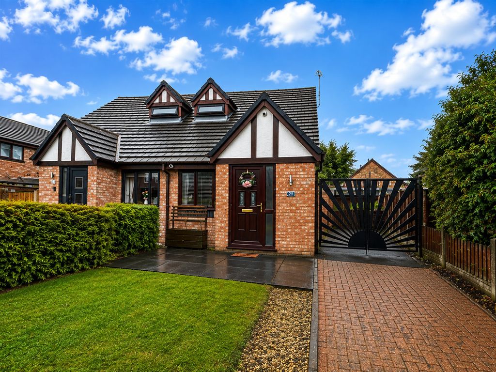 Property photo 1 of 13 External