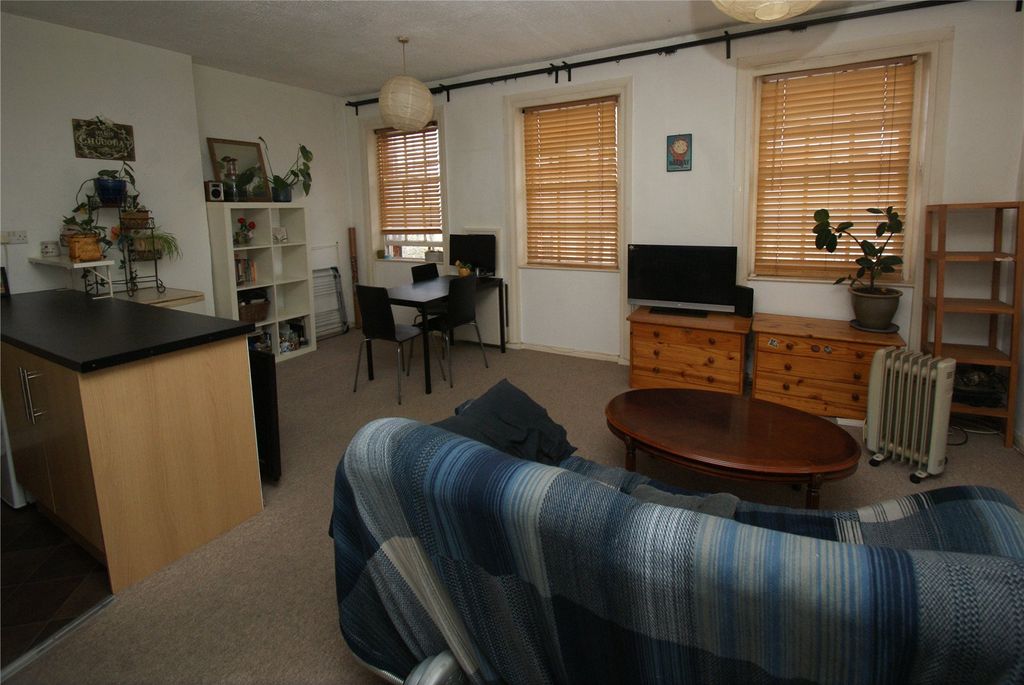 Property photo 2 of 5 Picture No. 06