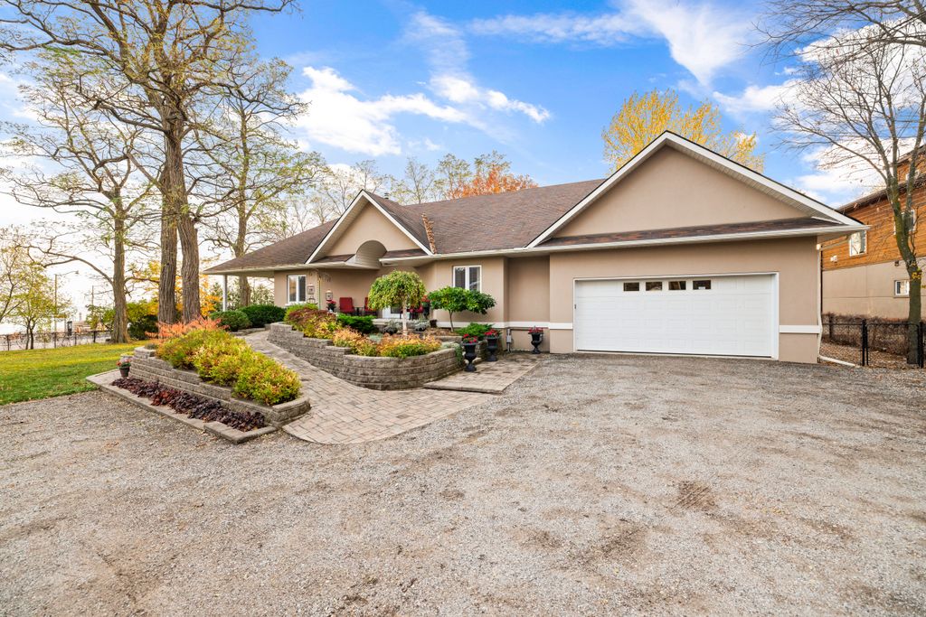 Property photo 2 of 40
