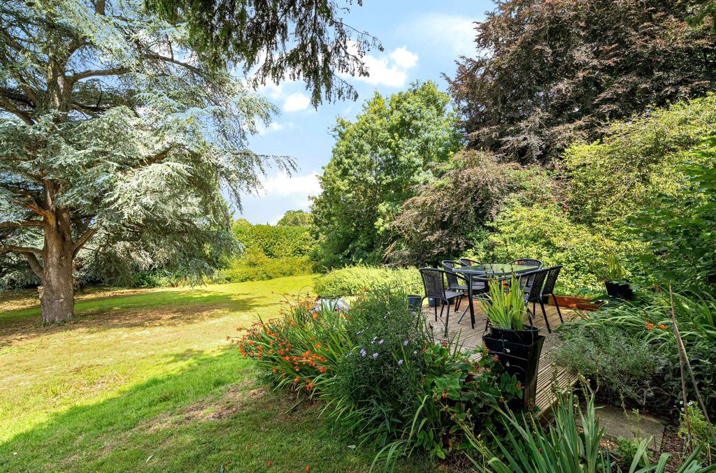 Property photo 2 of 15 Garden