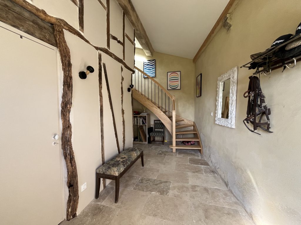 Property photo 3 of 21