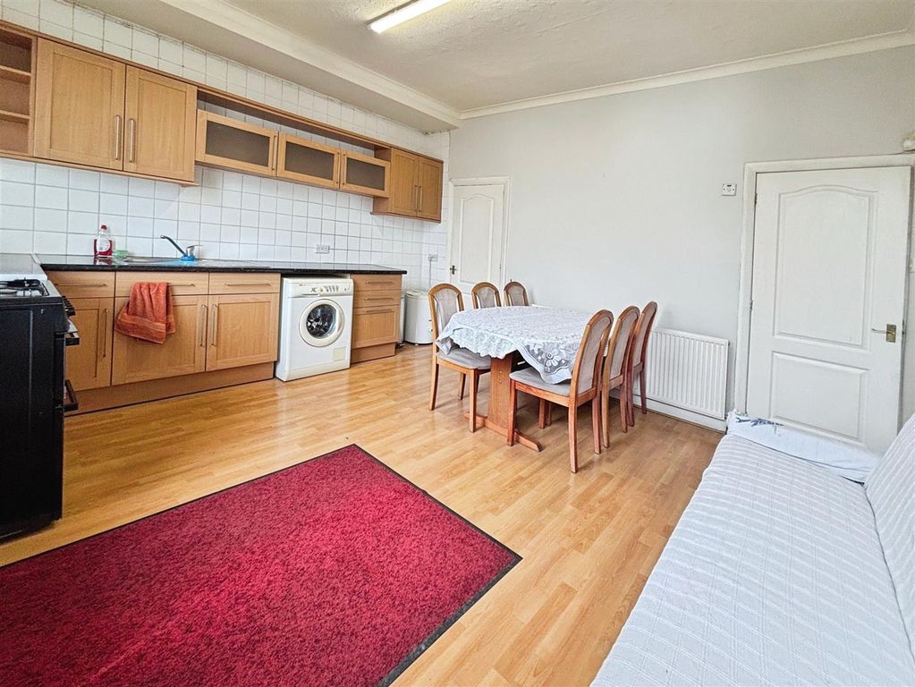 Property photo 2 of 18 Kitchen/Diner