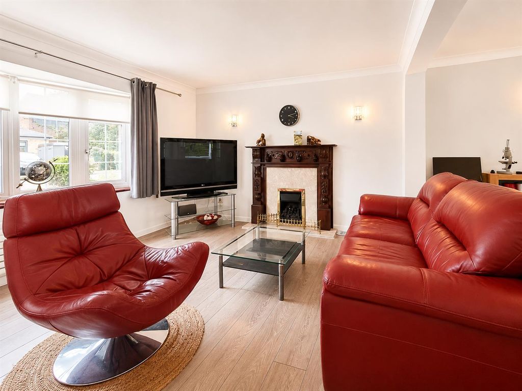 Property photo 3 of 25 21.Png
