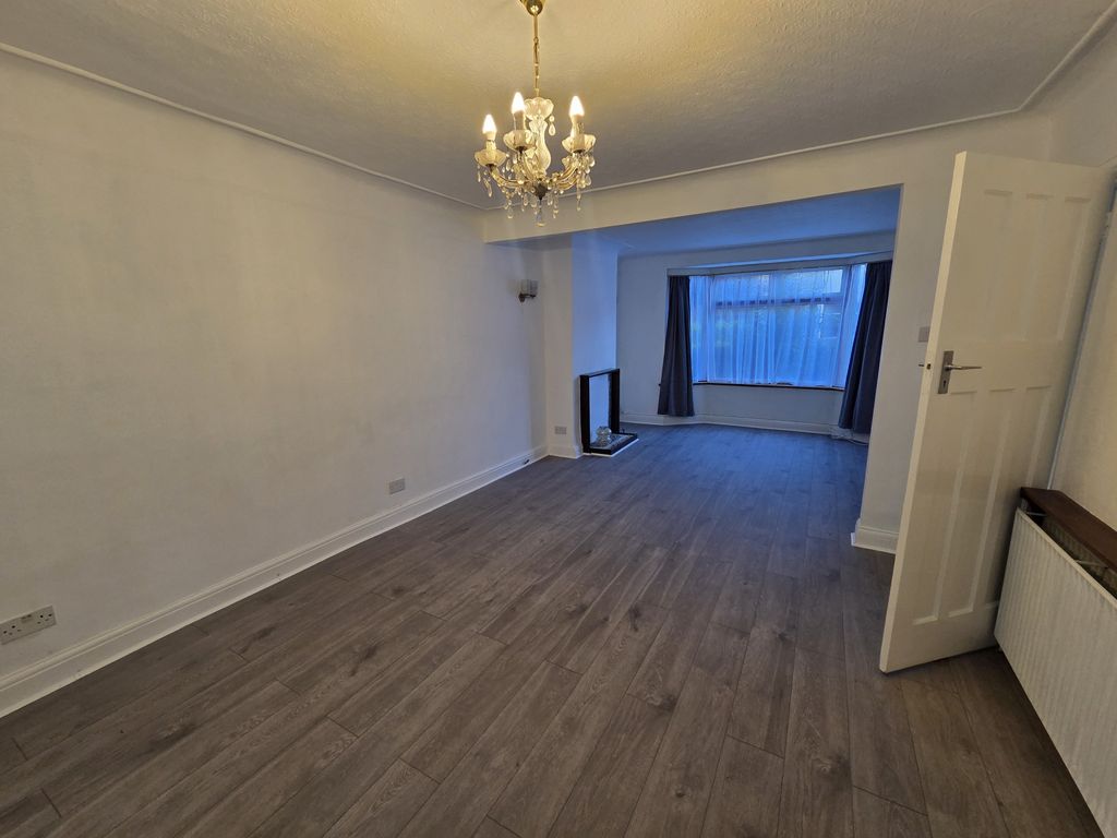 Property photo 3 of 15 Gallery