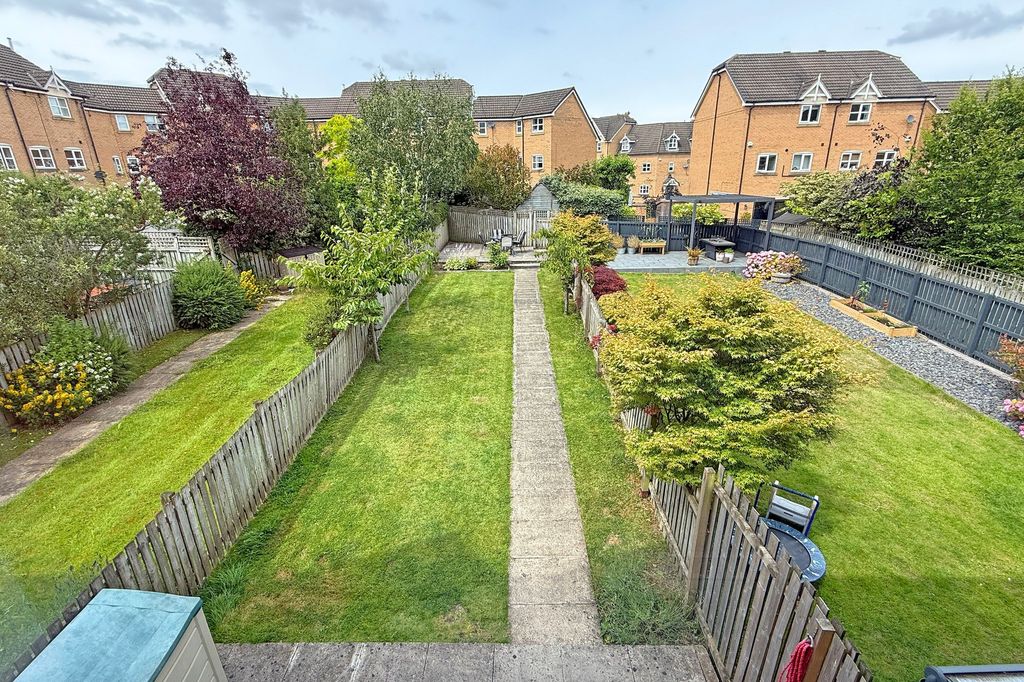 Property photo 2 of 25 2