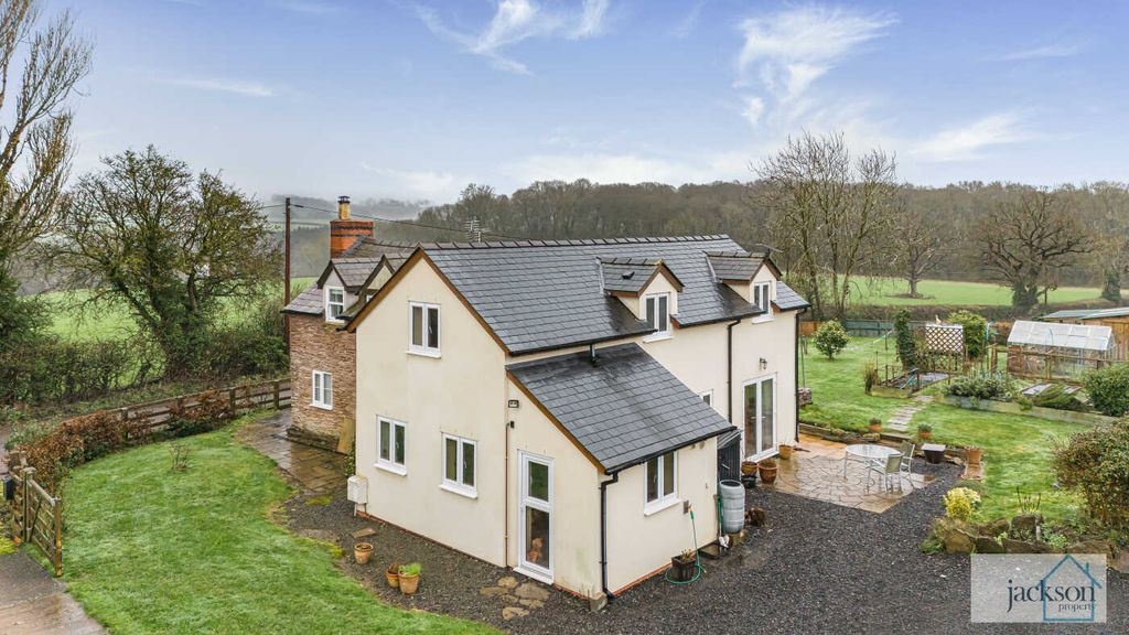 Property photo 1 of 31 18_74256_Watermarked