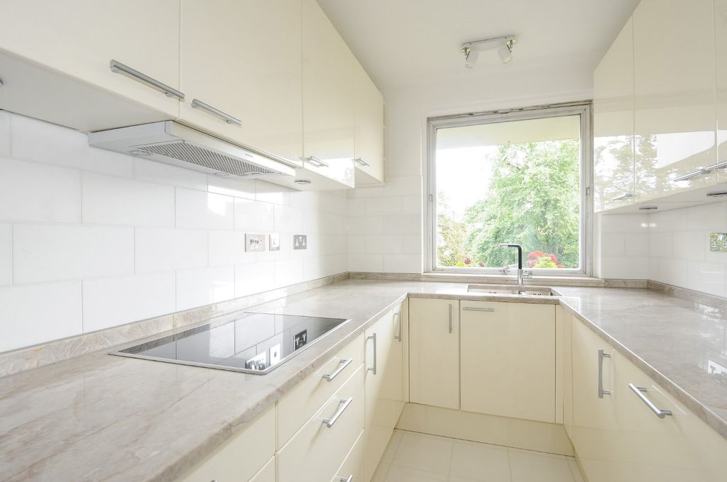 Property photo 2 of 11 Picture No. 01