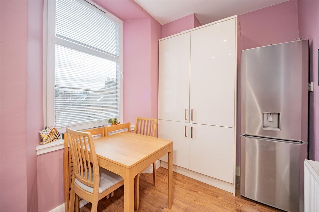Additional image 6 of 1 bed flat for saleKing Street, Broughty Ferry, Dundee DD5