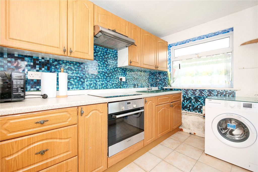 Property photo 3 of 14 Picture No. 01