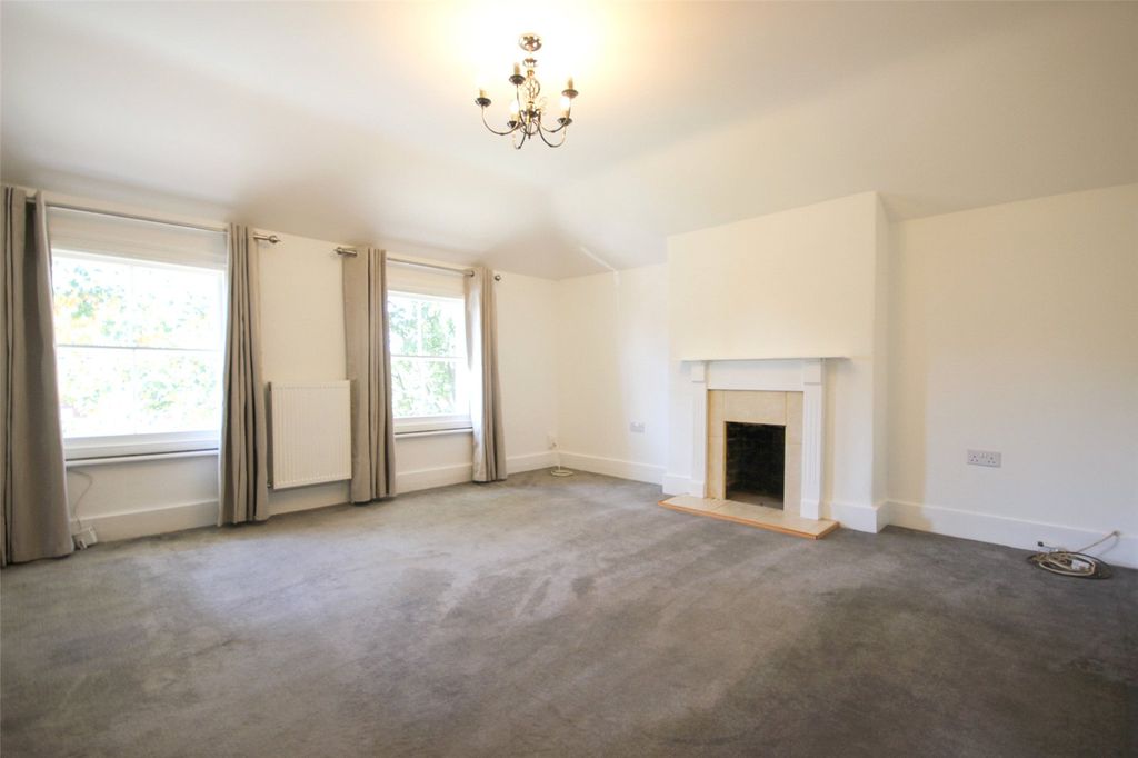 Property photo 2 of 9 Picture No. 22