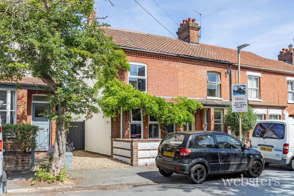 Property photo 1 of 19