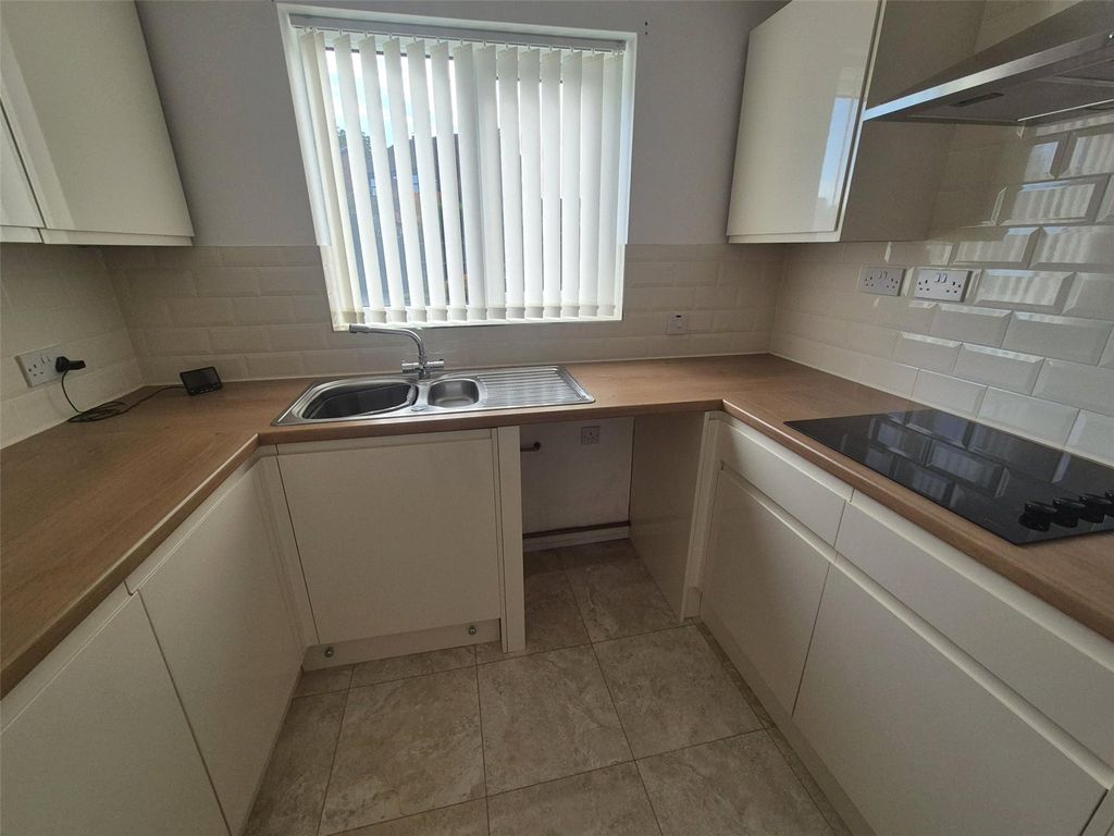 Property photo 2 of 14 Picture No. 05