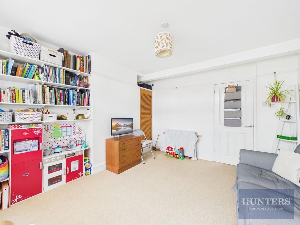 Property photo 3 of 21 Cam02975G0-Pr0189-Still003.Jpg