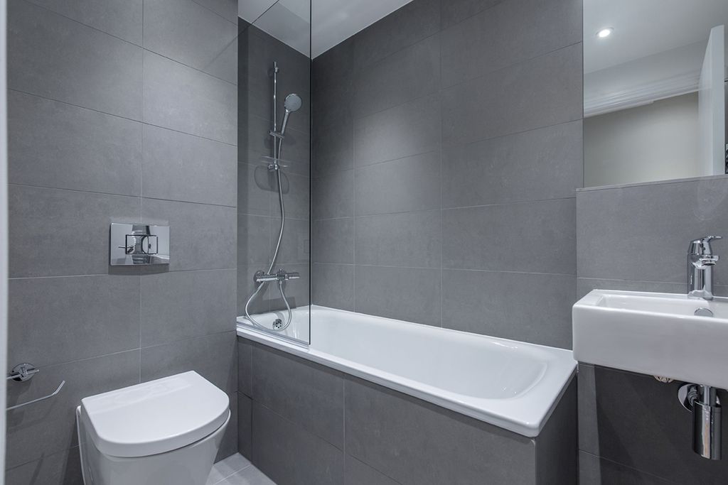 Property photo 3 of 10 Bathroom (Example)