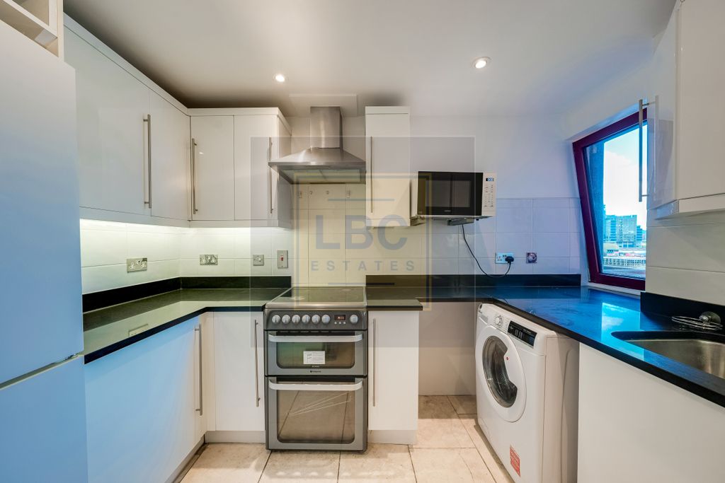 Property photo 3 of 19