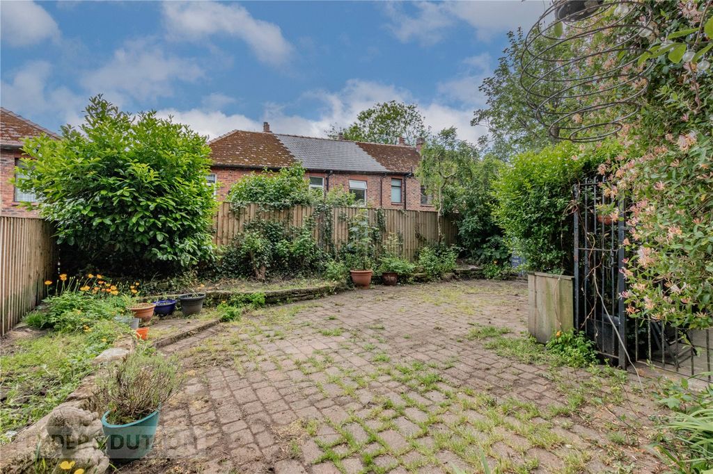 Property photo 2 of 27 Rear Garden
