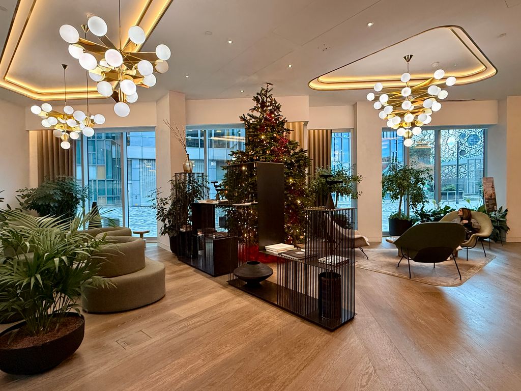 Property photo 2 of 12