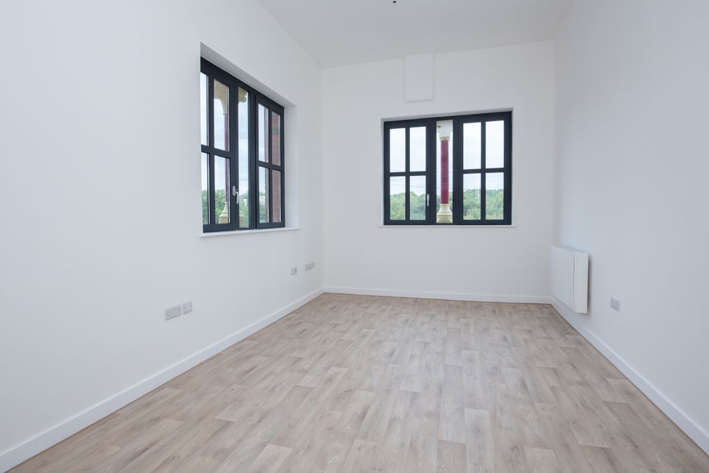 Property photo 2 of 29