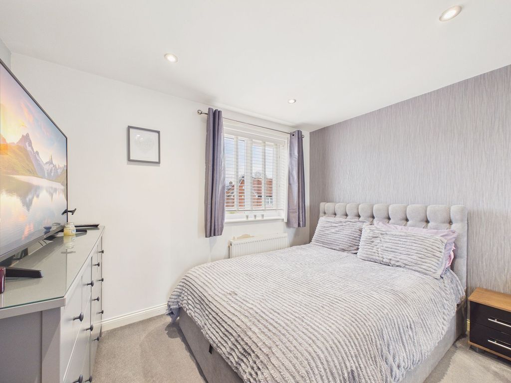 Property photo 3 of 8 Bedroom One