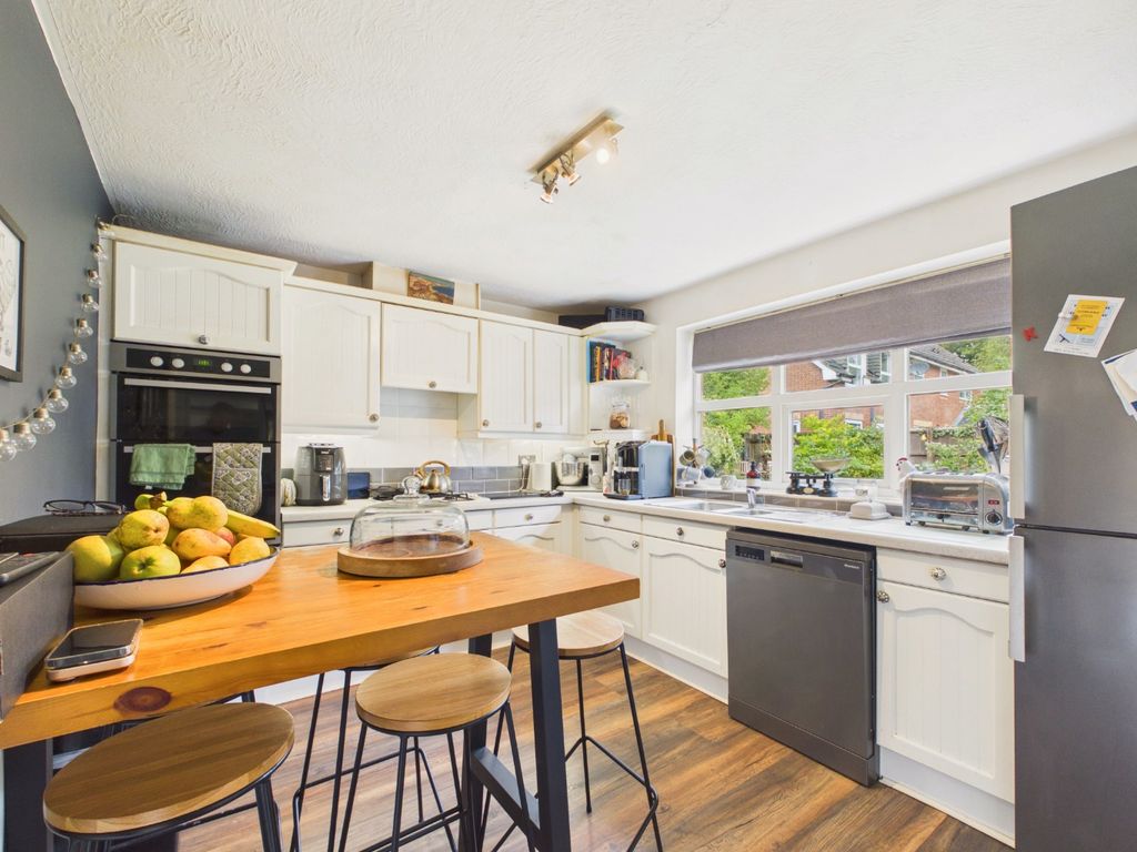 Property photo 3 of 24 5385305
