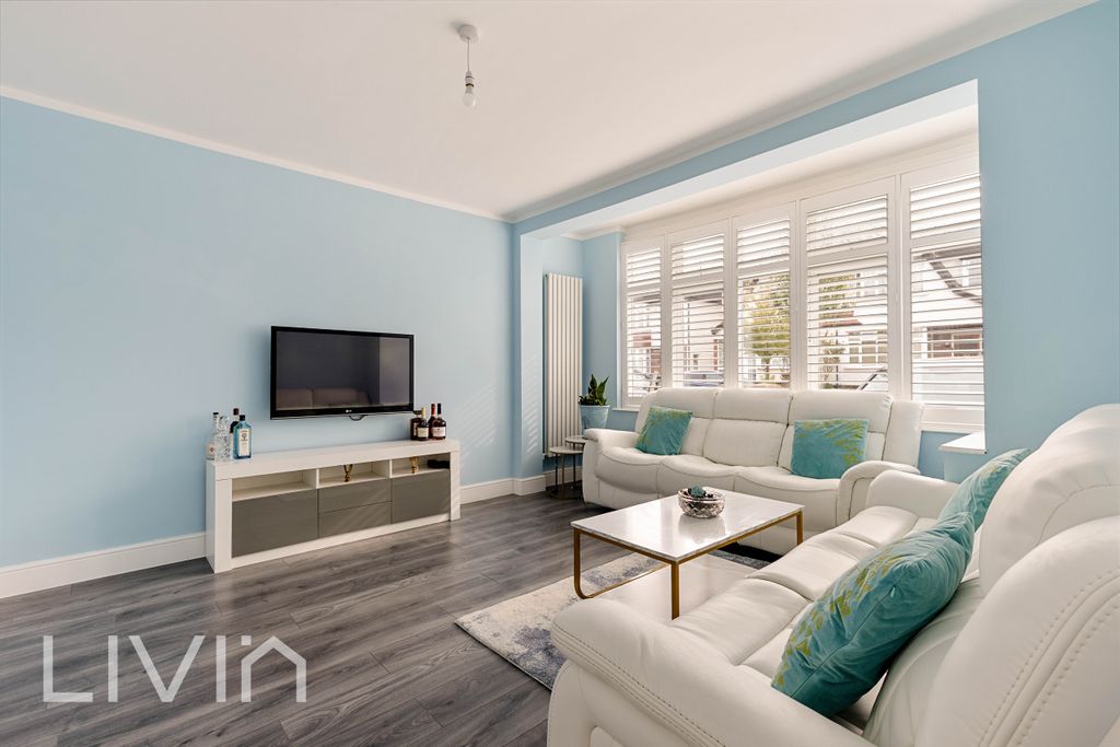 Property photo 3 of 15 918A7240