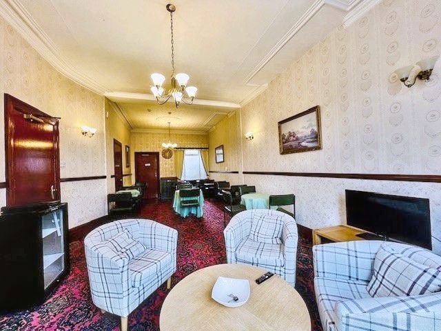 Property photo 2 of 25