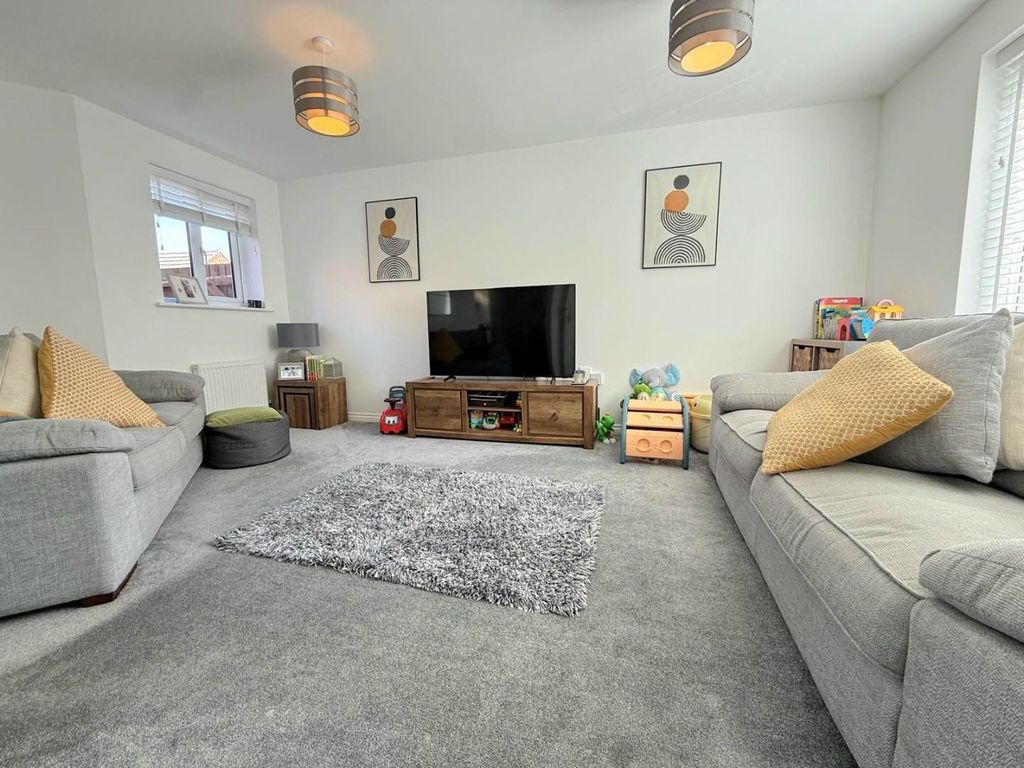 Property photo 2 of 17 7.Jpg