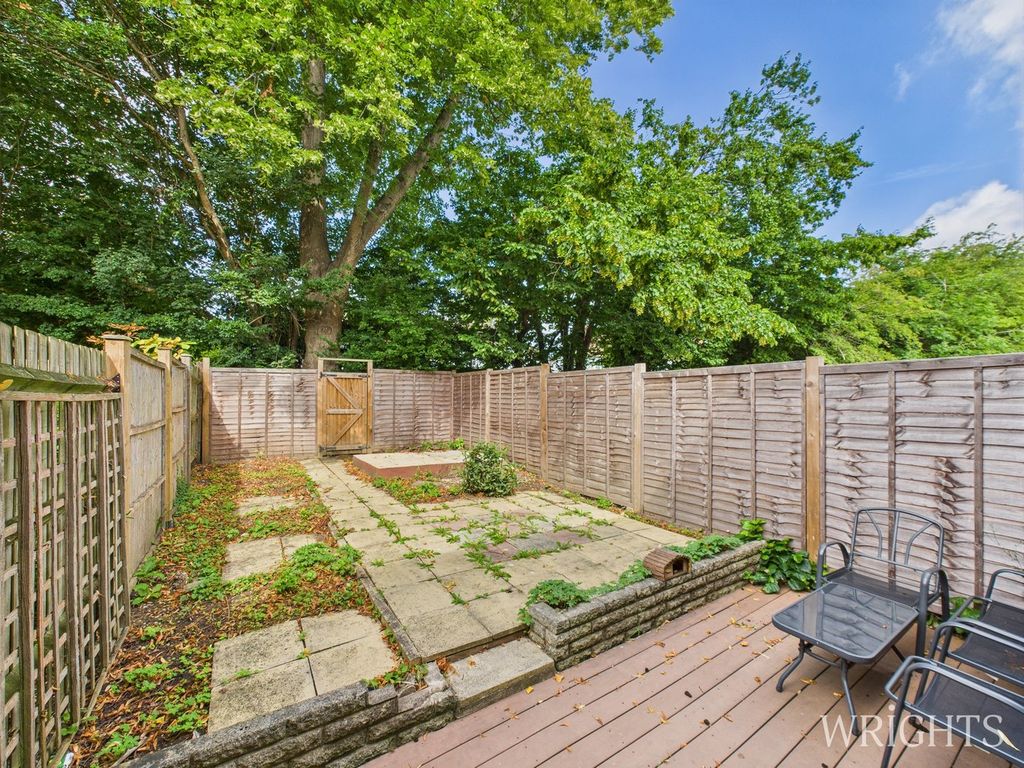 Property photo 3 of 20