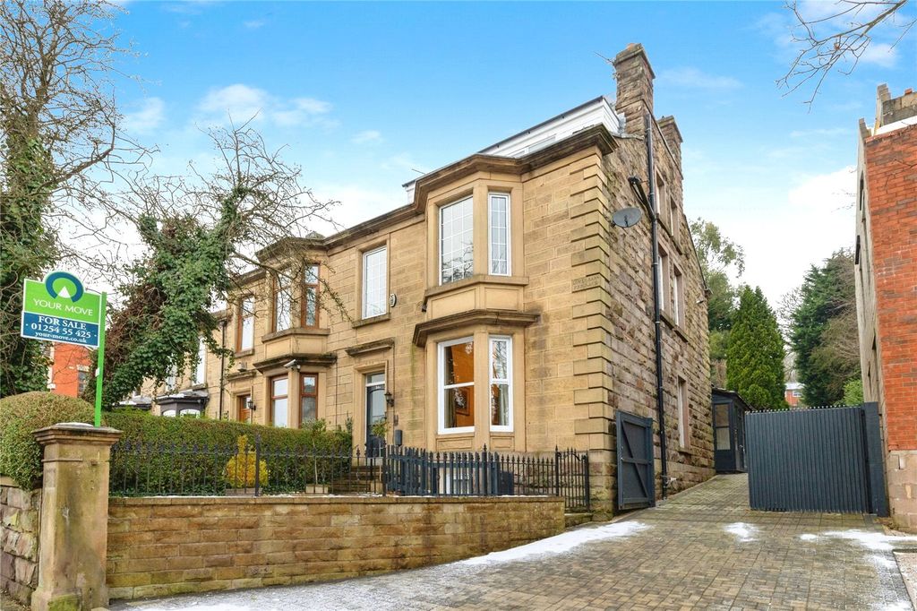 Property photo 1 of 14 Picture No. 13
