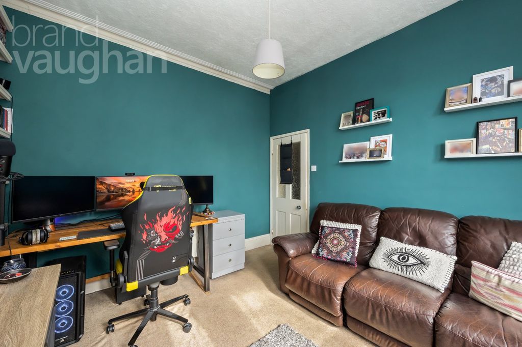 Property photo 3 of 18 Picture No. 15