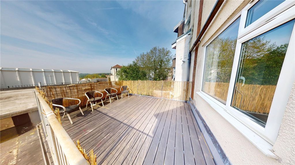 Property photo 1 of 7 Picture No. 05